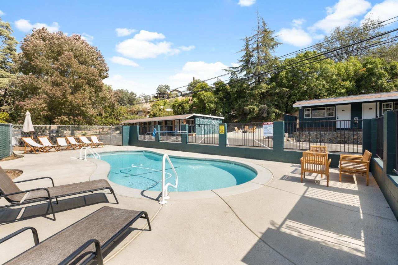 The Belle Sequoia Motel Rm9 Three Rivers Esterno foto