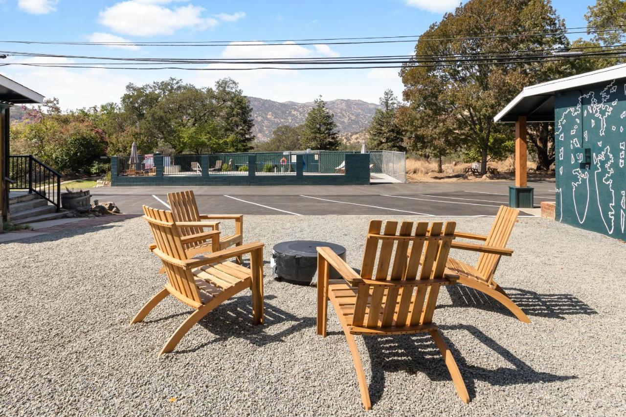 The Belle Sequoia Motel Rm9 Three Rivers Esterno foto